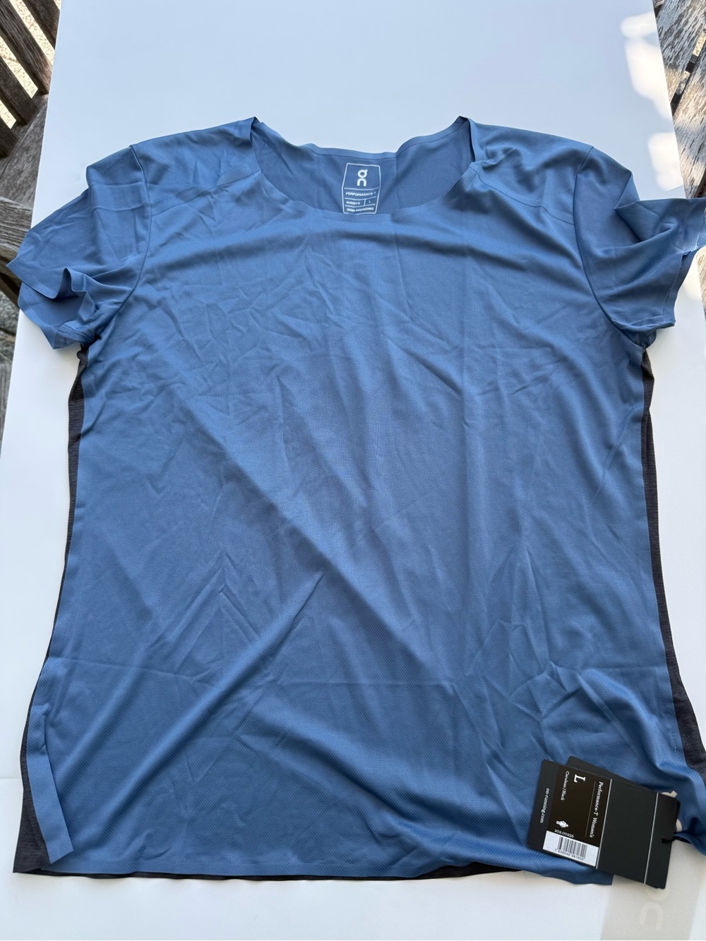 On Running Blue Short-Sleeve Tech Tee Women’s L